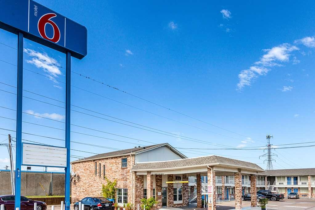Motel 6 Fort Worth - Northside 외부 사진