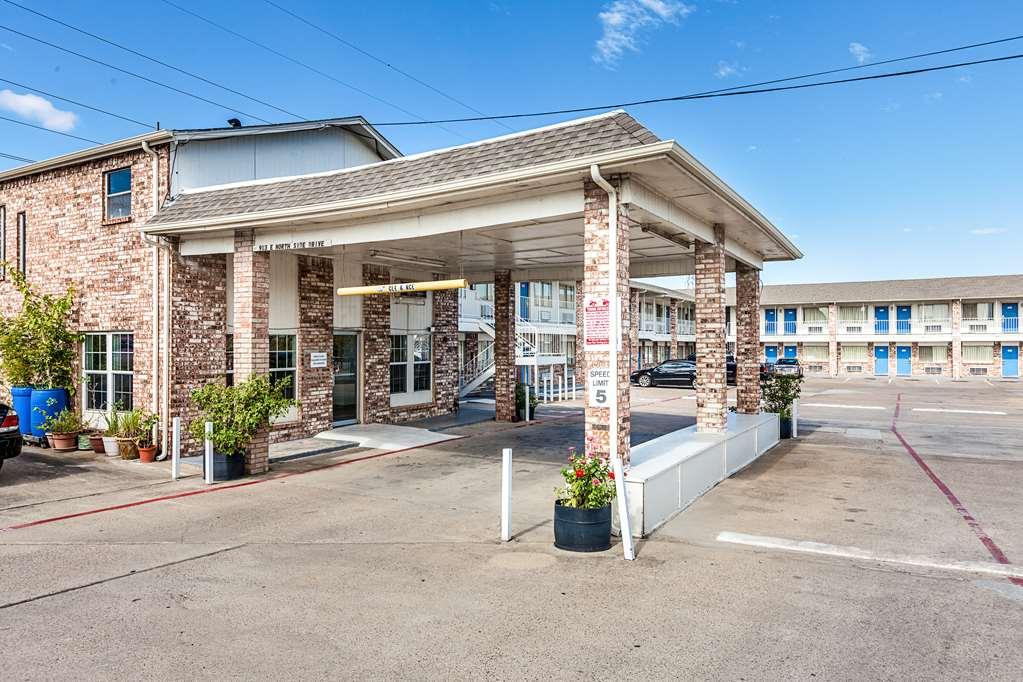 Motel 6 Fort Worth - Northside 외부 사진