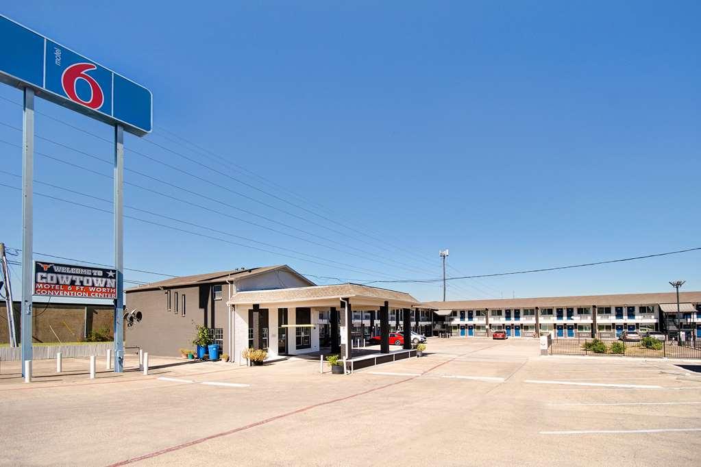Motel 6 Fort Worth - Northside 외부 사진