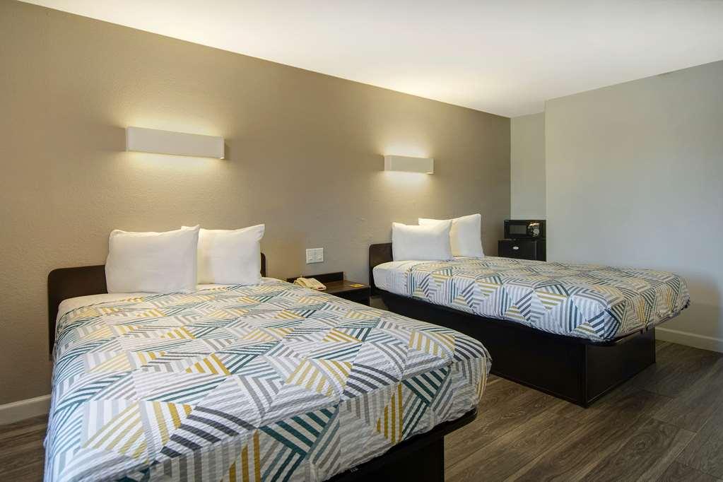 Motel 6 Fort Worth - Northside 객실 사진